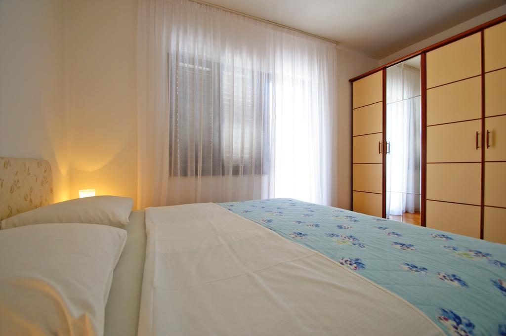 Hella Apartments Трогир Номер фото