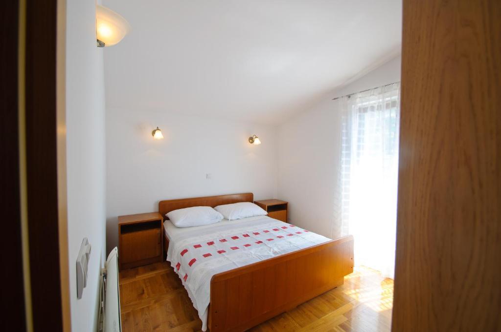 Hella Apartments Трогир Экстерьер фото